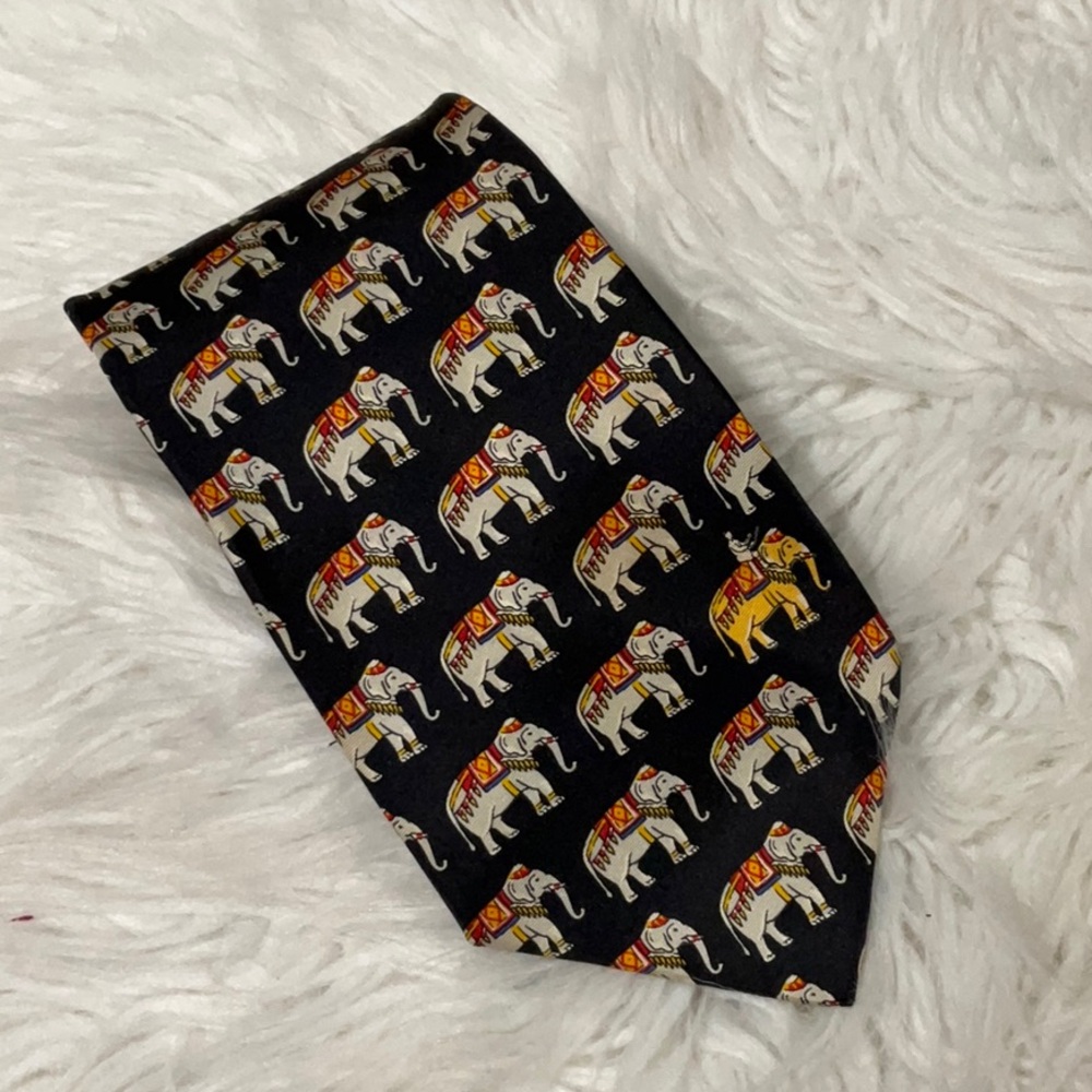 DUNHILL Black Tie with Elephant Pattern Silk